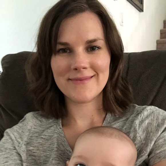 Meet your Posher, Jennifer - Picture 1 of 1